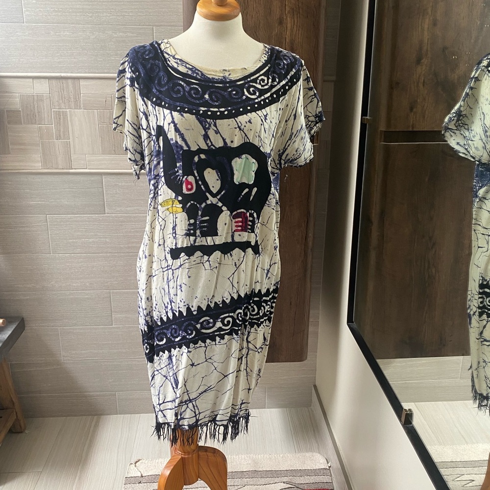 Vintage Indonesian tie dye batik print dress